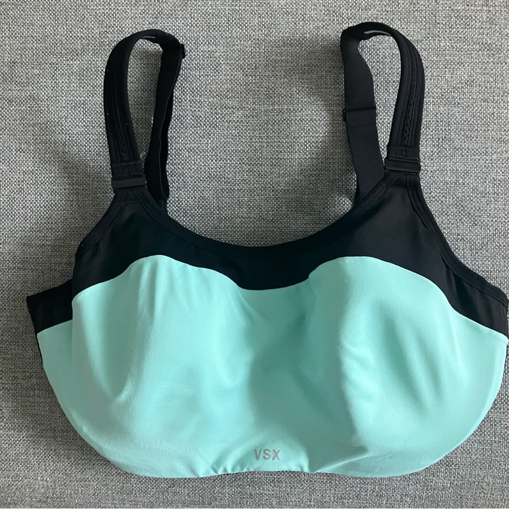 Victoria’s Secret underwire sports bra